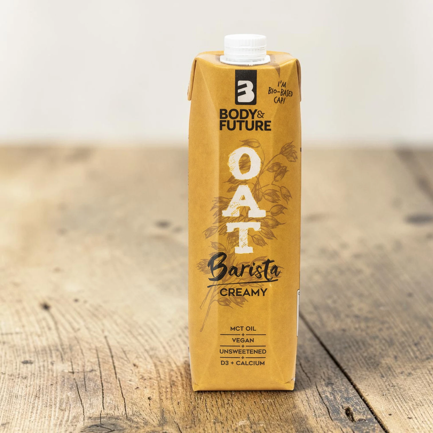 Profi hab otthon is! A Body&Future Oat Barista 1L vitaminokkal dúsított, kiválóan habosítható növényi ital. Ideális cappuccinóhoz, lattéhoz és tudatos kávézáshoz.