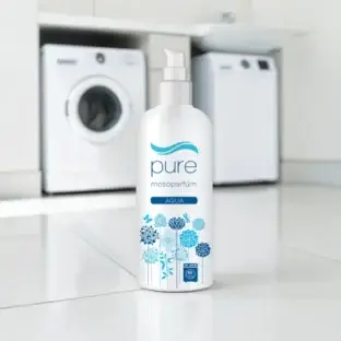 Pure Aqua mosóparfüm, hosszan tartó mosóparfüm, vegán mosóparfüm Pure Aqua, antiallergén mosóparfüm Pure Aqua, Pure Aqua illatú mosóparfüm, textil illatosító mosóparfüm, friss mosóparfüm, öblítő alternatíva