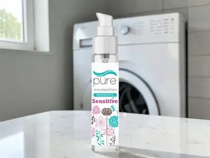 Pure Moments mosóparfüm, hosszan tartó mosóparfüm, Pure Moments öblítő helyettesítő mosóparfüm, friss illatú mosóparfüm, vegán mosóparfüm Pure Moments, antiallergén mosóparfüm Pure Moments, ruhaparfüm Pure Moments illatban, mini mosóparfüm, textillatósító mosóparfüm